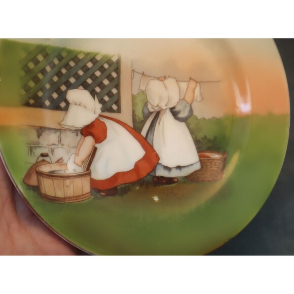 Royal Bayreuth Sunbonnet Babies Plate Clothesline - Picture 2 of 3